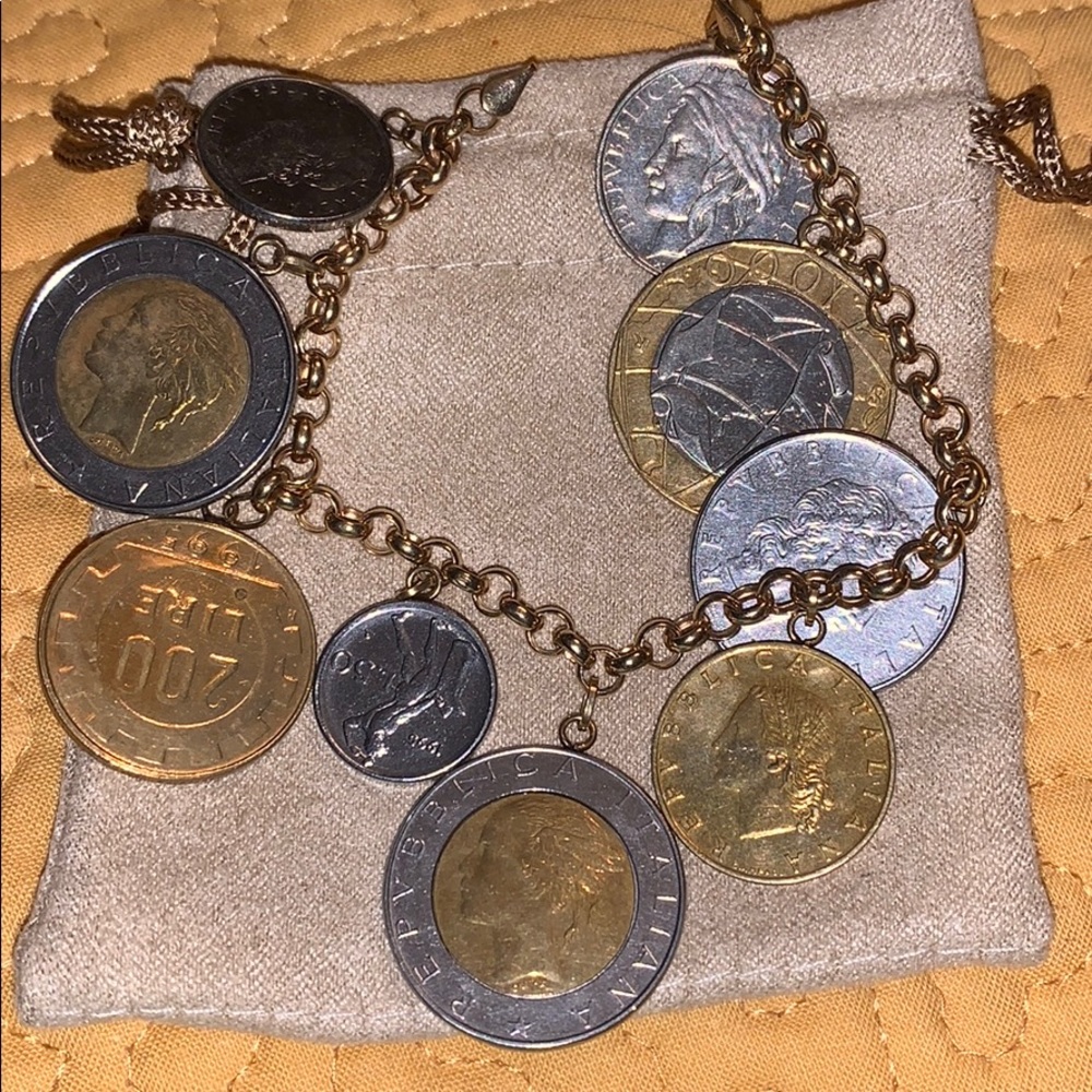 Lire coin on 14k bracelet, 7.5